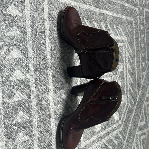 Paul Smith London Rich Brown Leather Heeled Boots - Picture 5 of 5